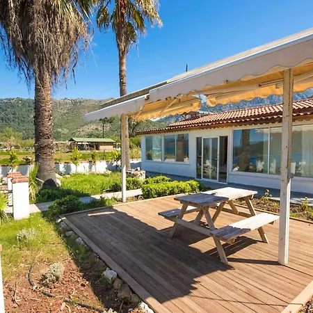 Alanya Sleeps 2 Air Con Wifi * Turgutkoy